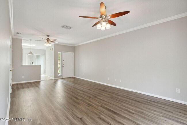 Building Photo - 574 Southbranch Dr