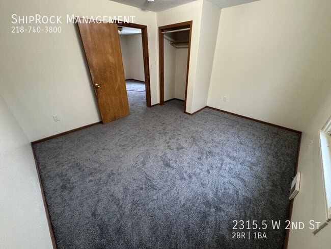 Building Photo - 2315.5 W 2nd St