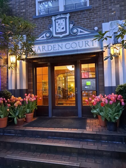 Building Photo - 1631 16th Ave