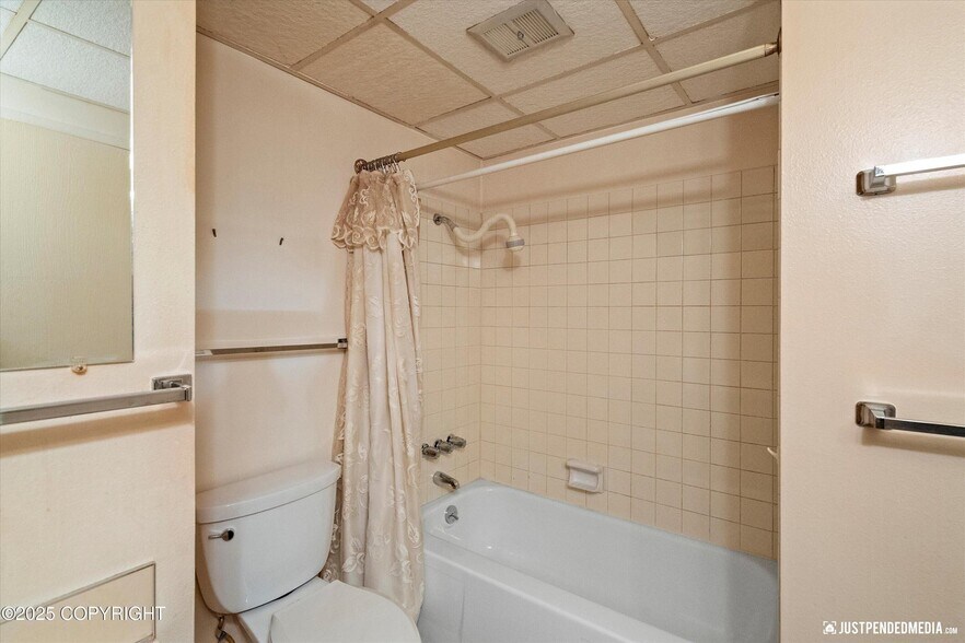 Building Photo - 836 M St