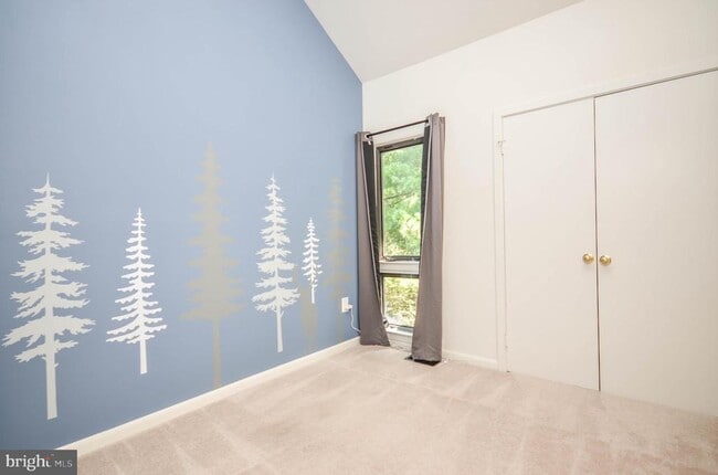 Building Photo - 10993 Thrush Ridge Rd