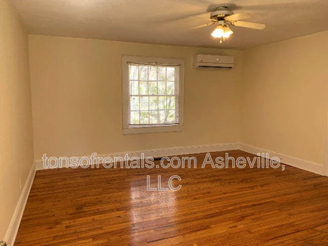 Building Photo - 250 Chestnut St