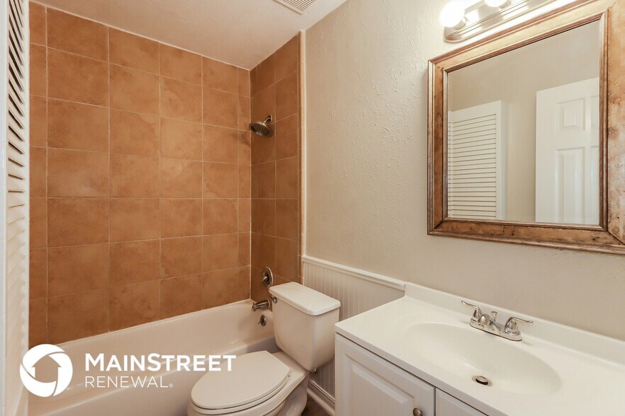 Building Photo - 10531 Mills Walk Dr