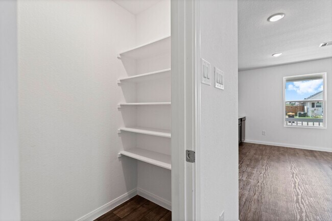 Building Photo - 9915 Opal Stone Wy