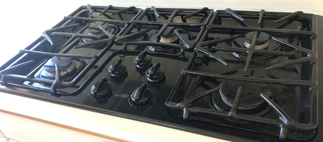 5 burner gas cooktop - 72836 Mesa View Dr