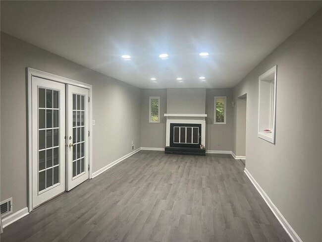 Building Photo - 3891 Artist View Dr