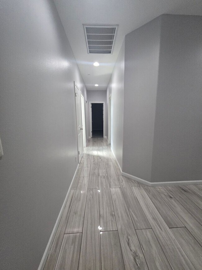 Building Photo - 4 BR 2 BA home available now