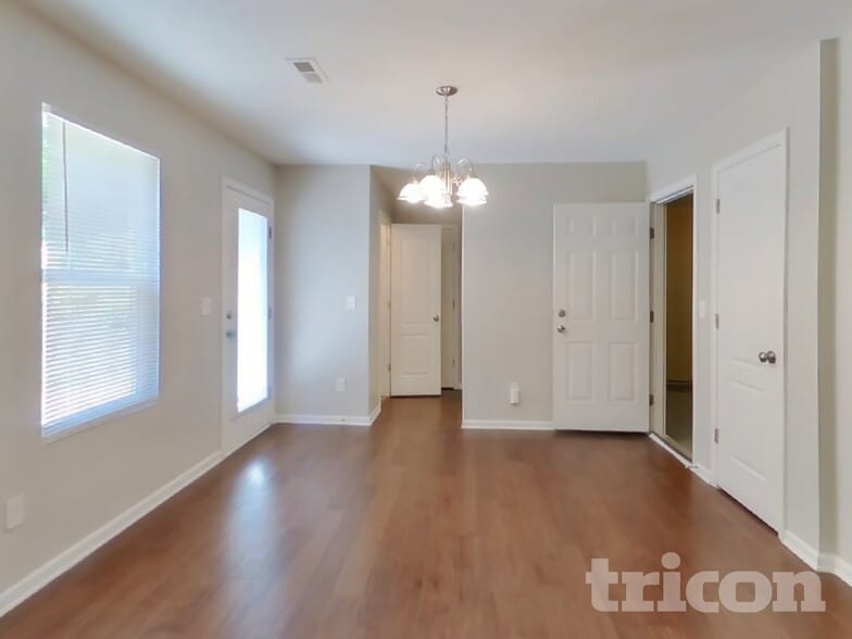 Building Photo - 4600 Montelena Dr