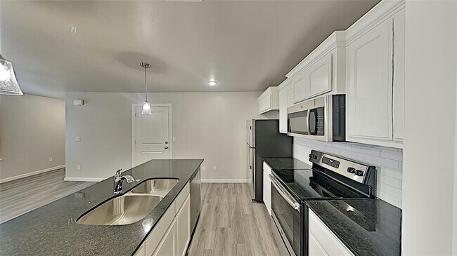 Building Photo - 11207 Howard Dr