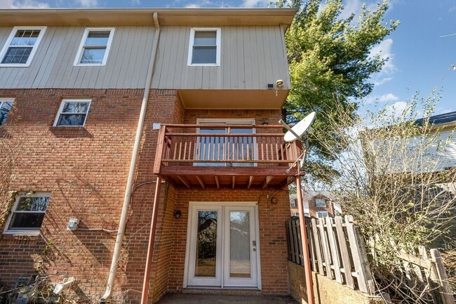 Building Photo - 5510 Country Dr