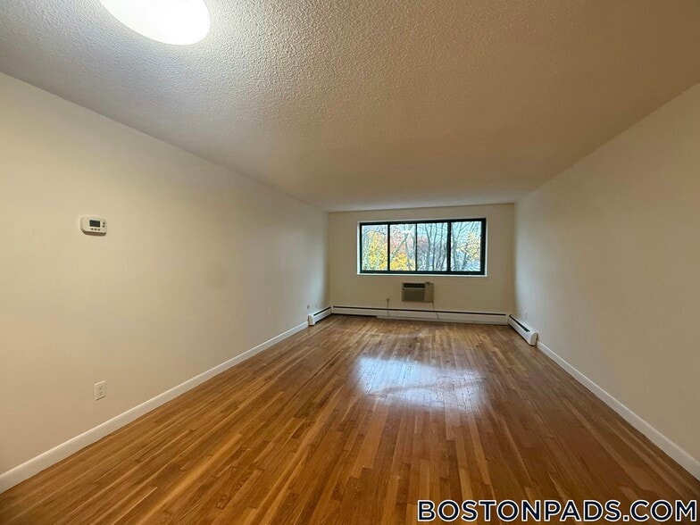 Building Photo - 66 Homer Ave