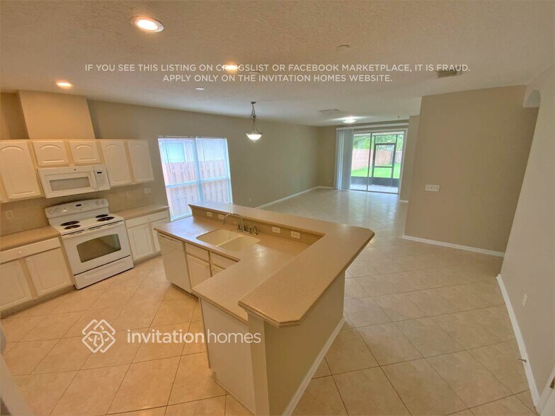 Building Photo - 14618 Falling Waters Dr