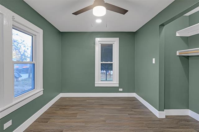 Building Photo - 611 W College St