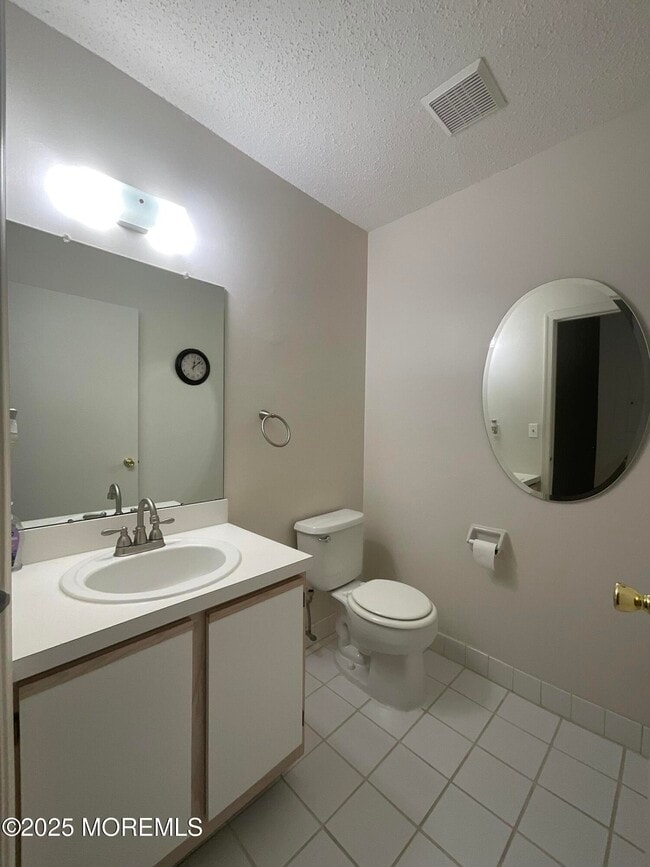 Building Photo - 411 Schley Ave
