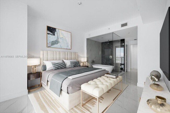 Building Photo - 700 NE 24th St