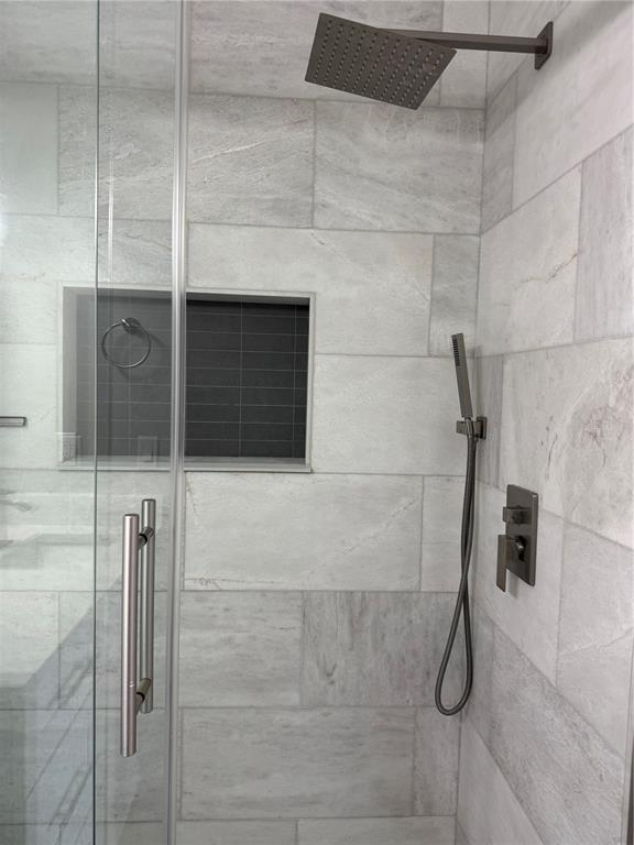 Building Photo - 2569 Grassy Point Dr