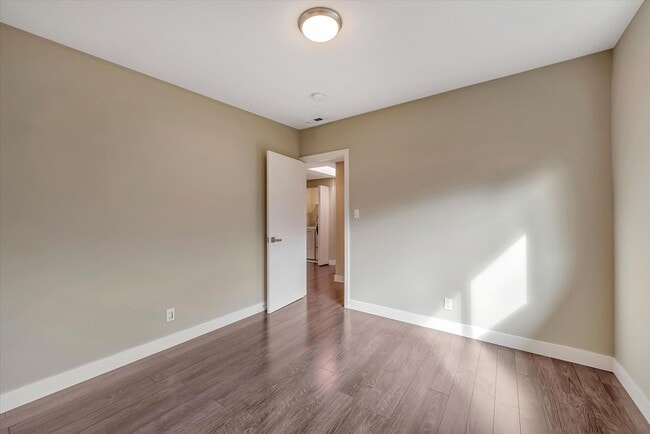 Building Photo - Modern Elegance & Effortless Style l 4BR Santa Clara Home