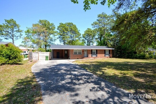 Building Photo - 23 Beauregard Dr