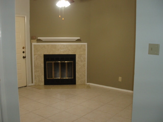 Building Photo - 921 Marine Dr