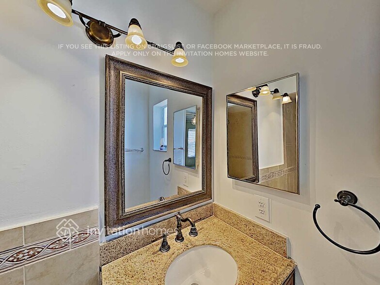 Building Photo - 2101 NW 108th Terrace