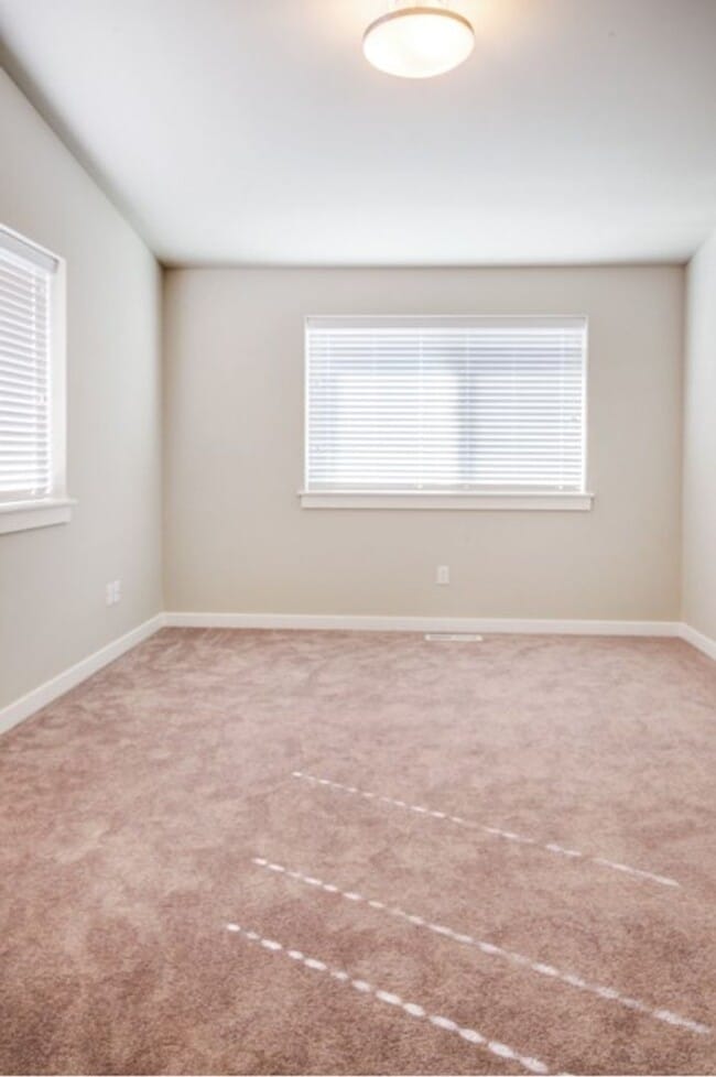 Building Photo - Modern 4BD 2.5BA in LSSD