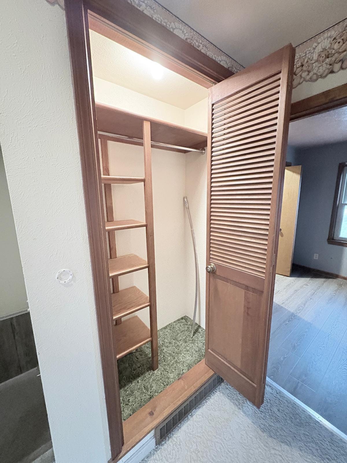 Building Photo - 3627 Hazelhurst Ave