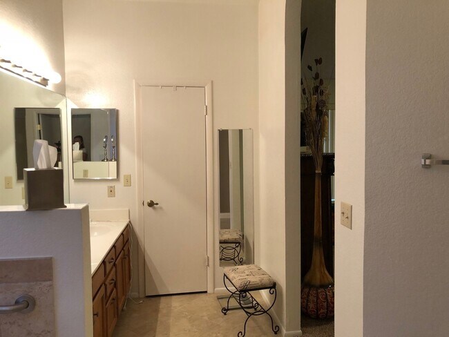 Building Photo - Lovely Home in 45+ Active Adult Community of Leisure World.  Available April 2026 Ongoing.