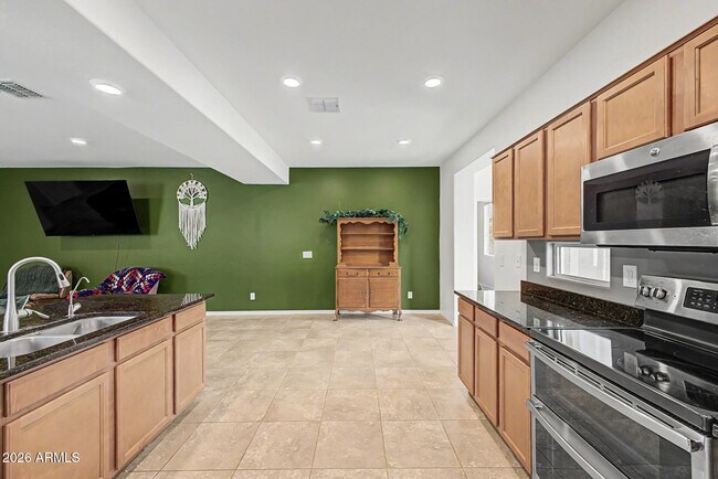 Building Photo - 3514 E Cowboy Cove Trail