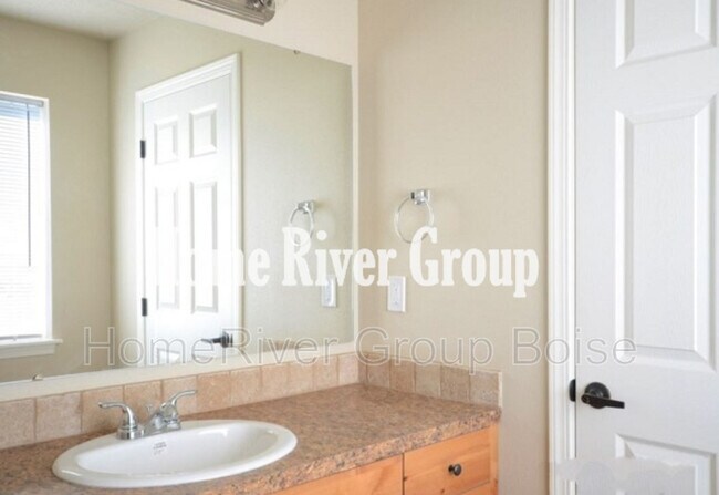 Building Photo - 6677 W Colehaven Dr