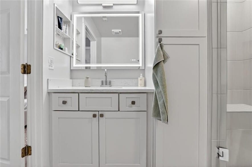 Building Photo - 9103 Windrush Ln