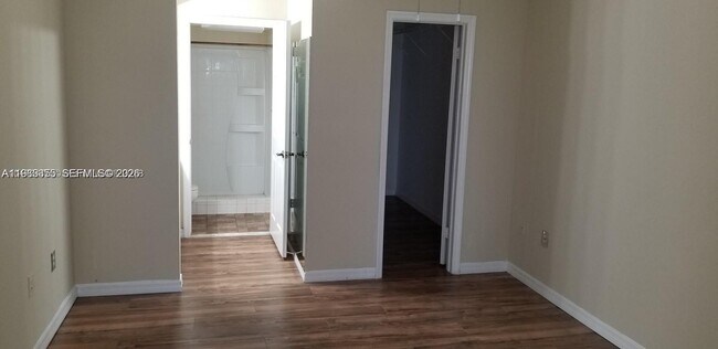 Building Photo - 486 NE 210th Cir Terrace