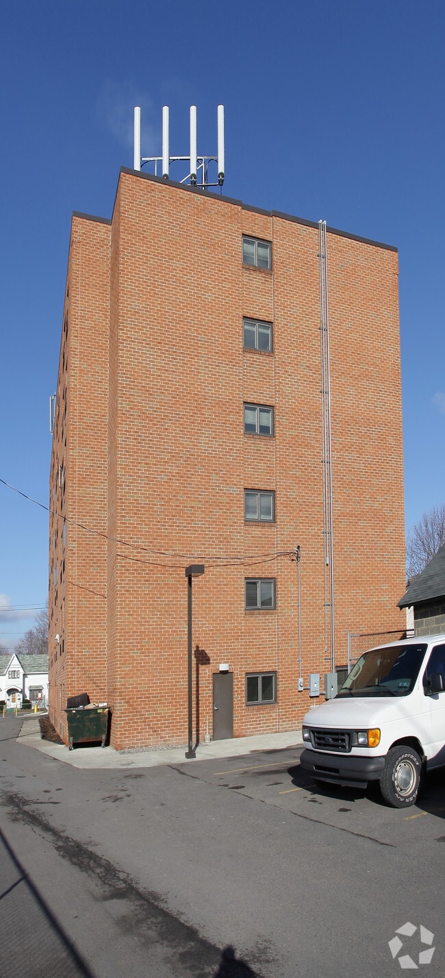 Building Photo - Dunmore High Rise
