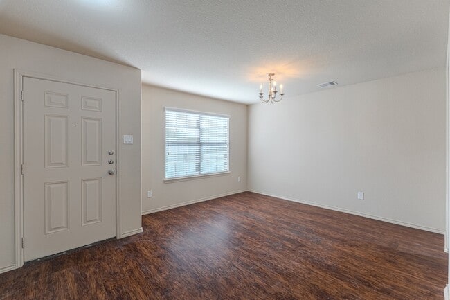 Building Photo - 2007 Naplechase Crest Dr