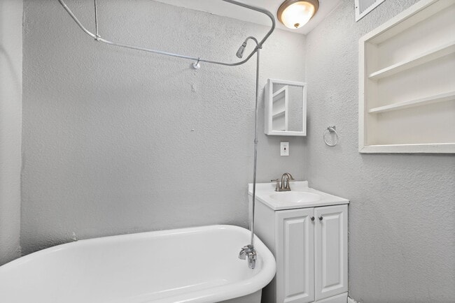 Floorplan - 3022 McGEE