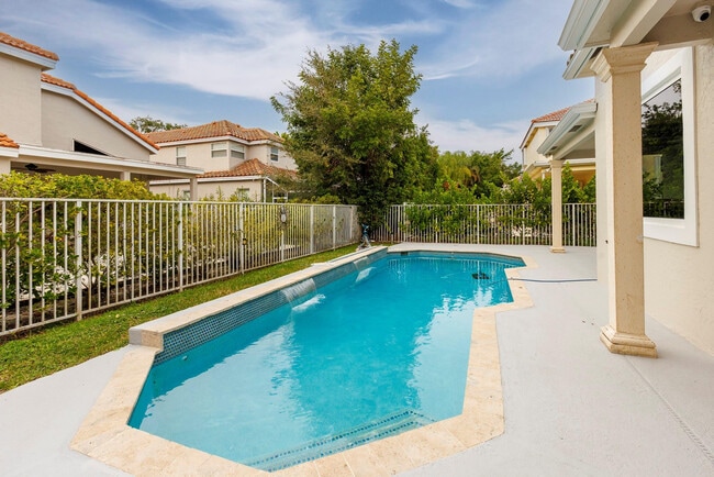 Building Photo - 4080 Lansing Ave