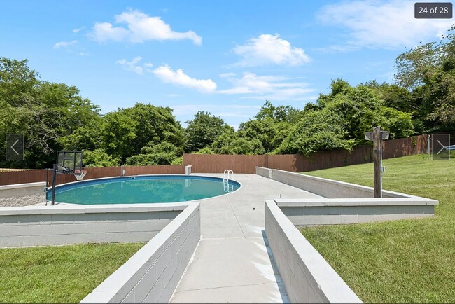 Building Photo - 109 Chalford Pl