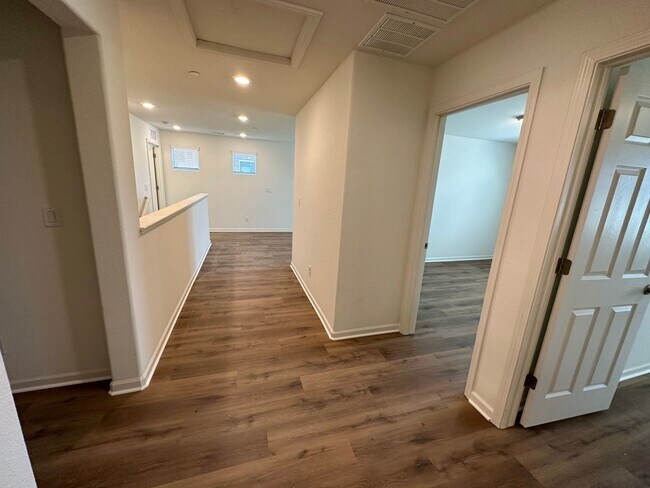 Building Photo - 10720 Padua Way