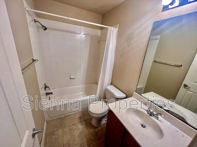 Building Photo - 2509 Elara Dr