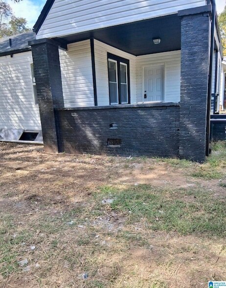 Building Photo - 4836 Terrace S