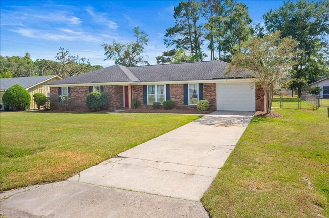 Building Photo - Well-Maintained Ranch Home in Southside Savannah For Lease