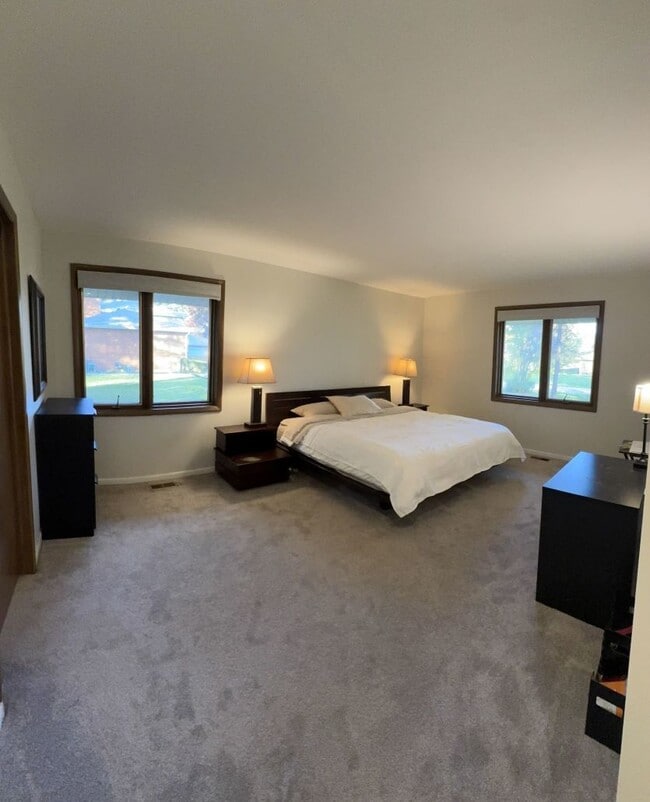 Building Photo - 23362 N Apple Hill Ln