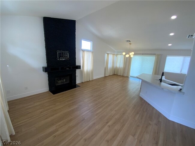 Building Photo - 679 Scenic Tierra Ln
