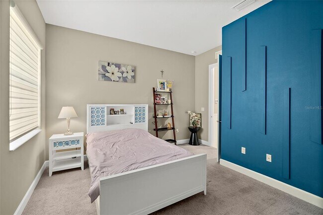 Building Photo - 54 N Riverwalk Dr