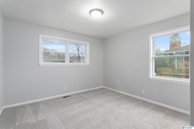 Building Photo - BEAUTIFUL REMODELED 3 BEDROOM HOME