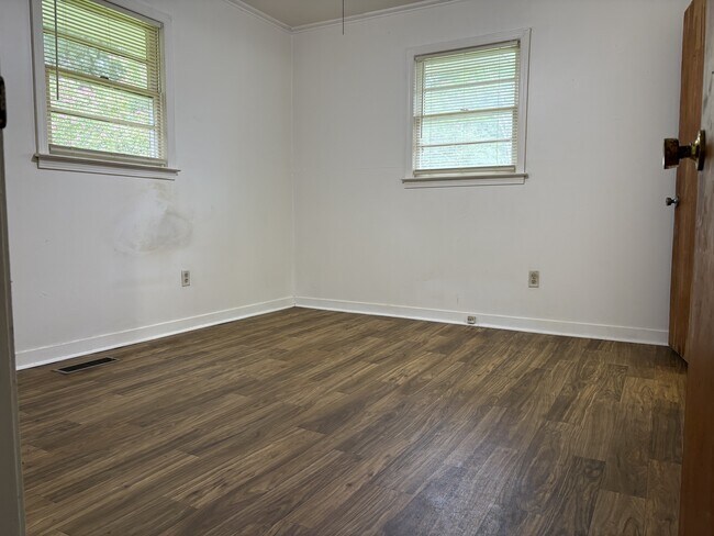 Building Photo - 429 Lyerly St