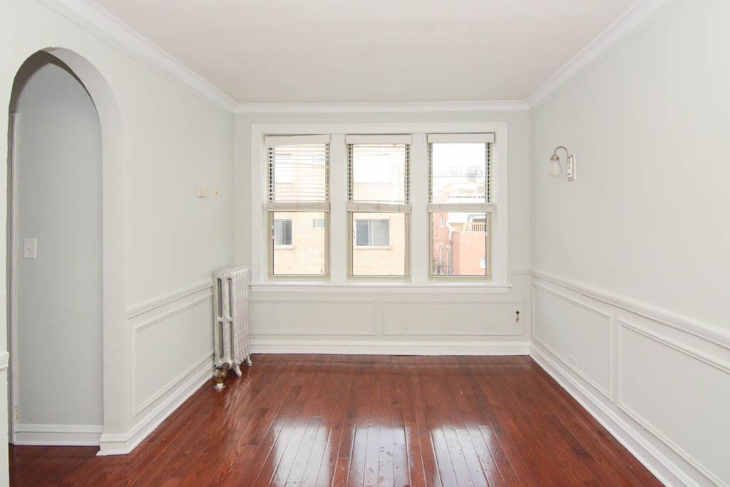 Building Photo - 549.5 W Surf St