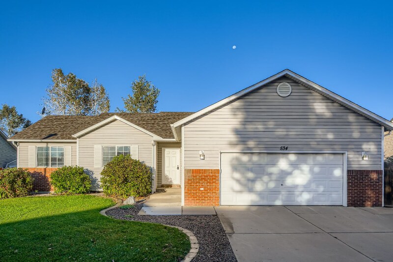 Primary Photo - 534 Springwood Ct