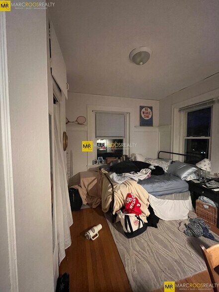 Building Photo - 100 Saint Marys St