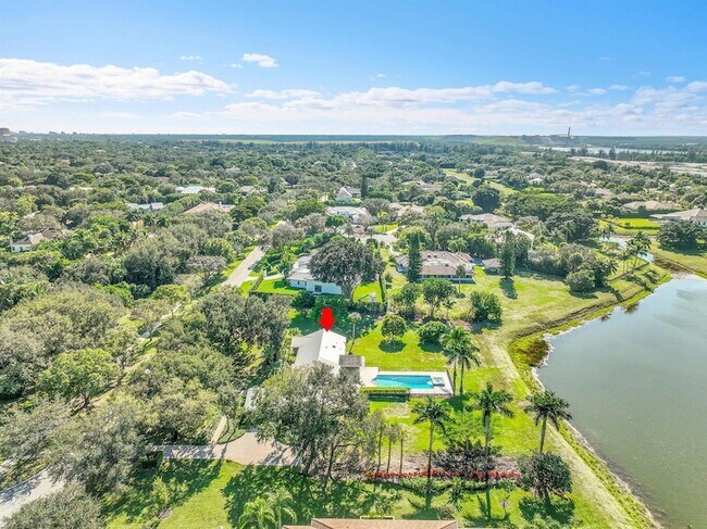 Building Photo - 8631 Steeplechase Dr