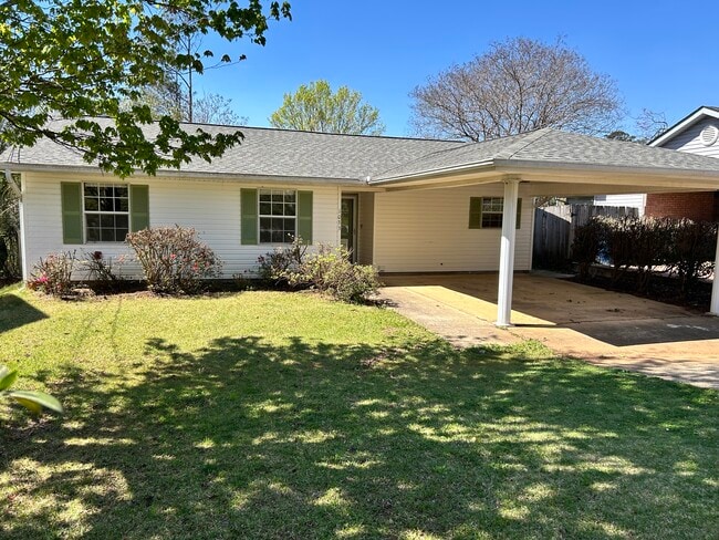 Building Photo - 1033 DeKalb St